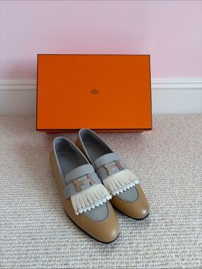 Hermes Femme Royal Mocassin Two-Tone Tan, Gray & Cream Leather Fringe Loafers